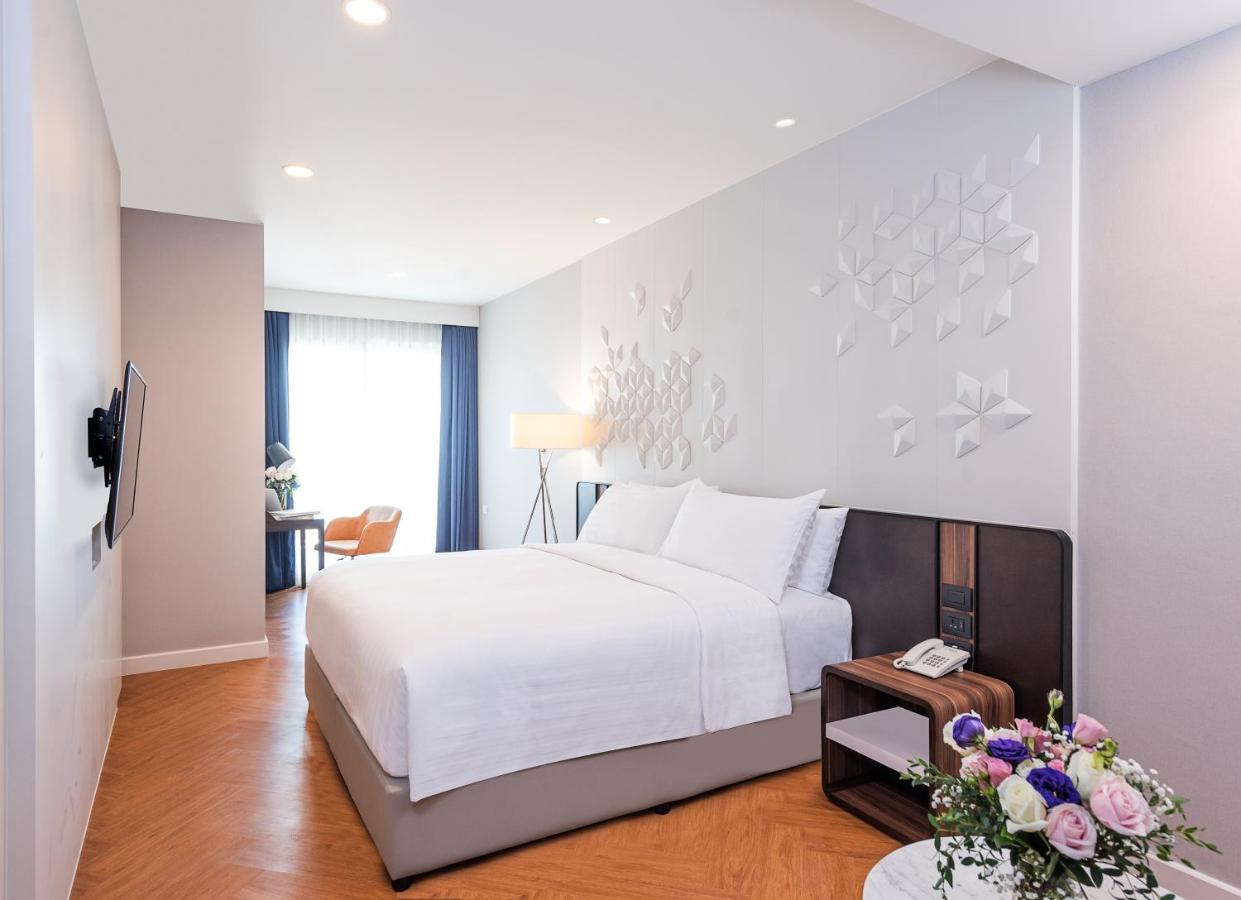 Amanta Hotel & Residence Sathorn Bangkok Exterior photo